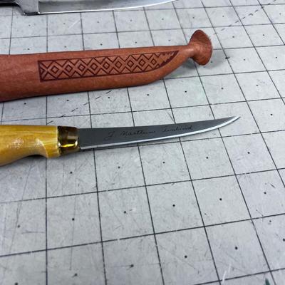 2 Fillet Knives 