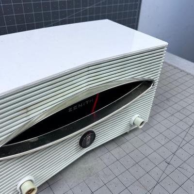 Zenith Radio 