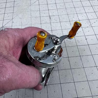 Pflueger Skilkast No. 1953 Fishing Reel