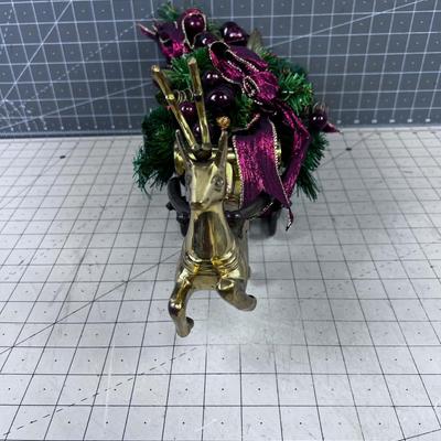 Brass Reindeer with Sled DÃ©cor' Holiday Theme
