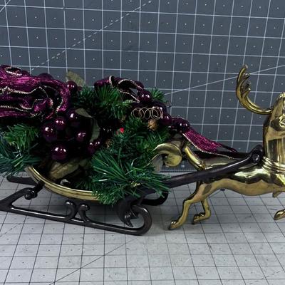 Brass Reindeer with Sled DÃ©cor' Holiday Theme