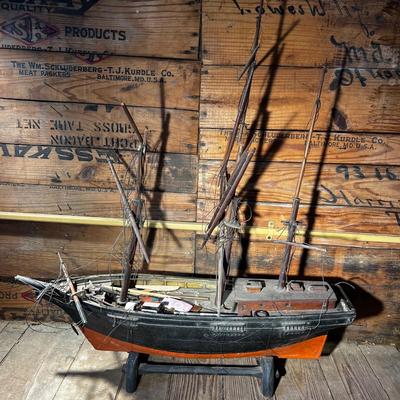 N428 Antique Clipper Ship Model AS IS