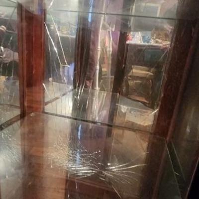 Curio cabinet w/broken mirror