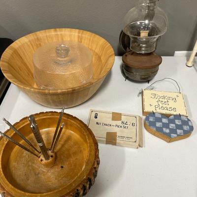 Wood bowl, nut bowl and set, antique oil lamp