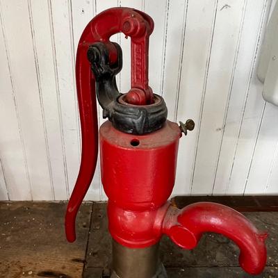 N801 1988 The â€œMyersâ€ Hand Water Pump