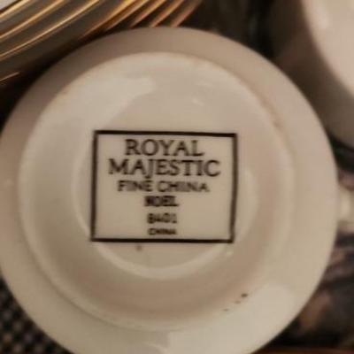 Royal majestic fine china Christmas set