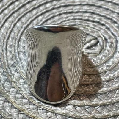 Vintage Sterling Silver 1-1/8" Tall Cigar Band Fashion Ring in Good Preowned Condition as Pictured.