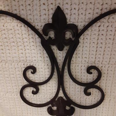 Metal wall art-swirls and fleur-de-lis