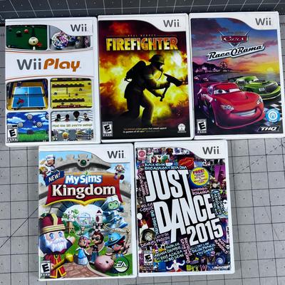 5 Wii Games; Sims & Fire Fighter 