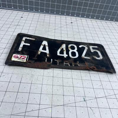 1972 Utah Black License Plate Single 