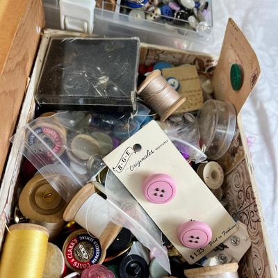 Huge sewing craft lot