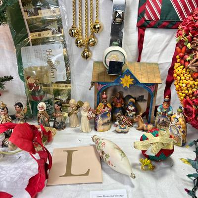 Jim Shore nativity figuines, Lots of Noel