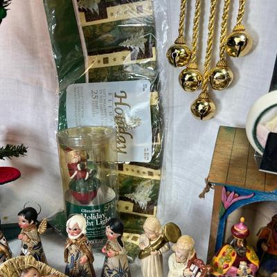 Jim Shore nativity figuines, Lots of Noel