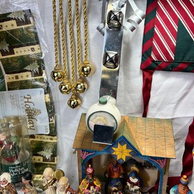 Jim Shore nativity figuines, Lots of Noel