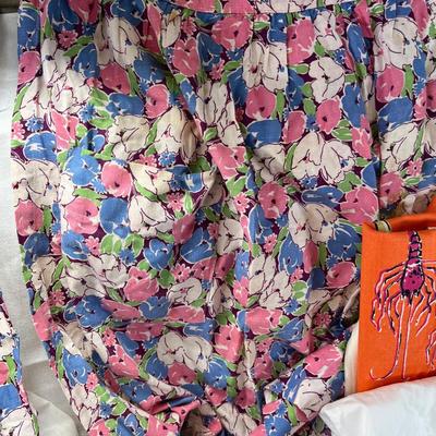 Vintage travel new tea towels. embrodiery, vintage aprons