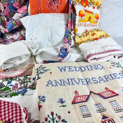 Vintage travel new tea towels. embrodiery, vintage aprons