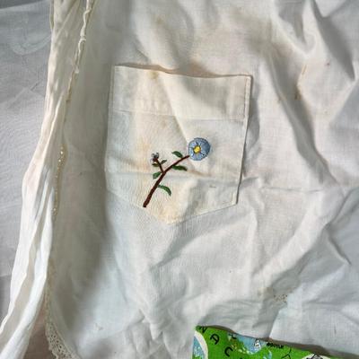 Vintage travel new tea towels. embrodiery, vintage aprons