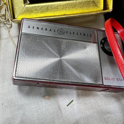 Transistor radios, Stereo system, Drone, clock