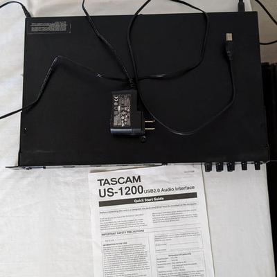 Tascam US-1200 and Musicians Gear MG900SC
