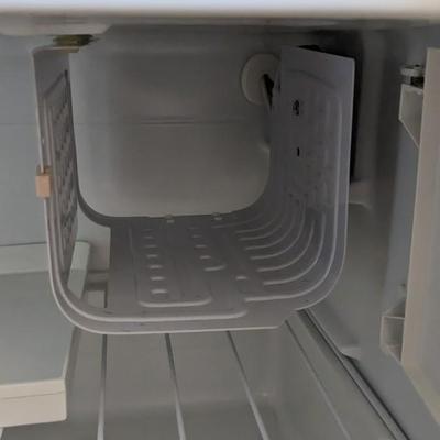 GE Mini Fridge