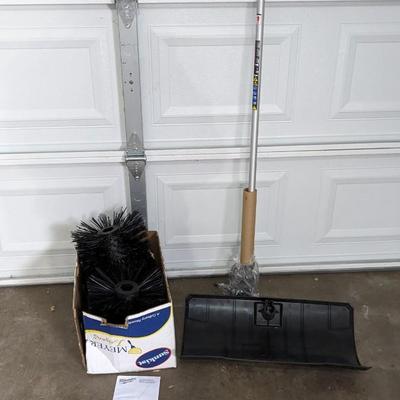 Milwaukee Bristle Brush Attachment