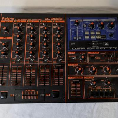 Roland DJ-2000