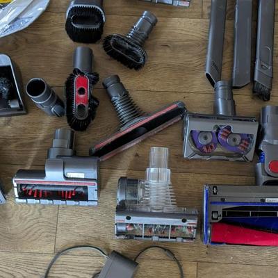 Dyson V7 Attachments and Charger