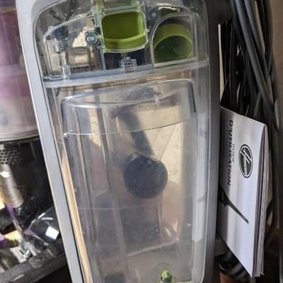 Upright Vacuum and Shampooer
