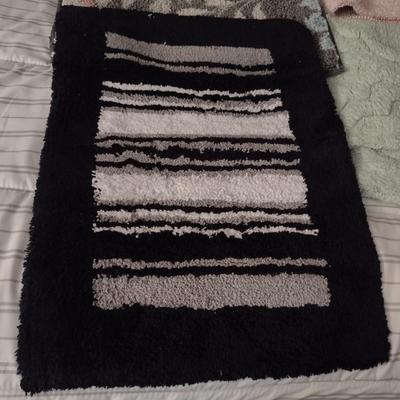 Collection of Bath Rugs (F)