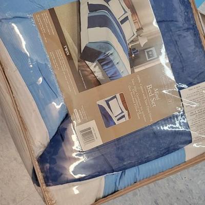 Twin bed set