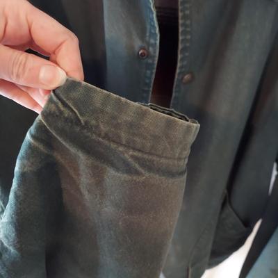 Men's Sz L/XL Woolrich Chore Coat, Columbia Ptarmigan Field Pants and more (BC-BBL)