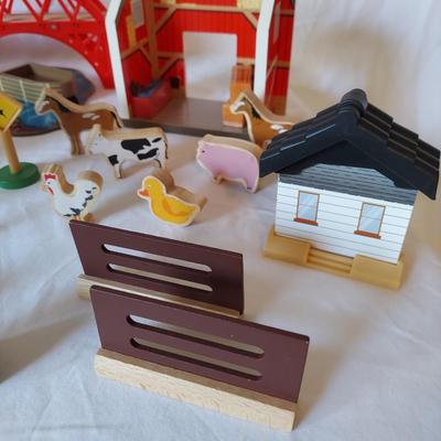 Wooden Train Track w/ Accessories by KidKraft, Brio, Orbrium and more (B2-BBL)