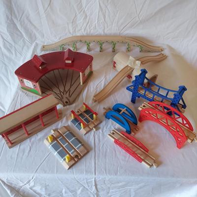 Wooden Train Track w/ Accessories by KidKraft, Brio, Orbrium and more (B2-BBL)