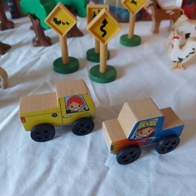 Wooden Train Track w/ Accessories by KidKraft, Brio, Orbrium and more (B2-BBL)