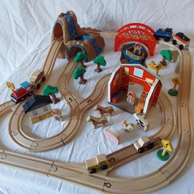 Wooden Train Track w/ Accessories by KidKraft, Brio, Orbrium and more (B2-BBL)