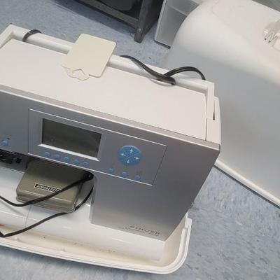 Singer Quantum 9940 sewing machine and cover-see description for details