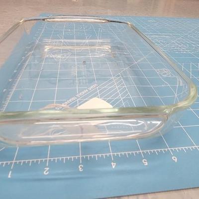 Pyrex clear glass casserole dish