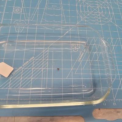 Pyrex clear glass casserole dish