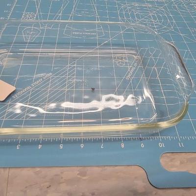 Pyrex clear glass casserole dish