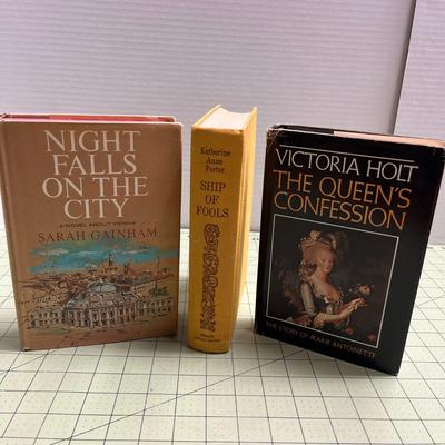 Night Falls on the City (1967), Ship of Fools (1945-62), The Queen's Confession (1968) -Book Bundle - FIVE