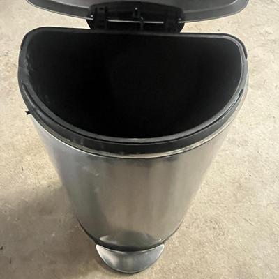 Simplehuman Pedal Trash Can