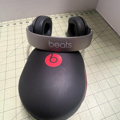 Beats Wireless Headphones with Case