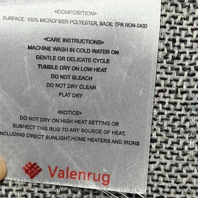 58x35 Brand New Rug
