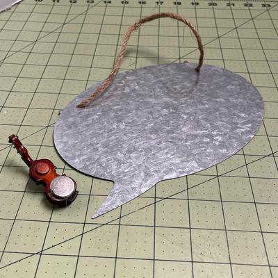 Magnetic Quote Bubble, Best Friend Decor, and Magnetic Violin