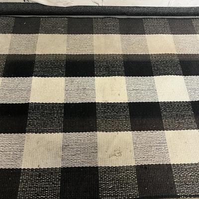 40x26 Nanta Rug