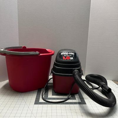 Mini Shop Vac and Bucket