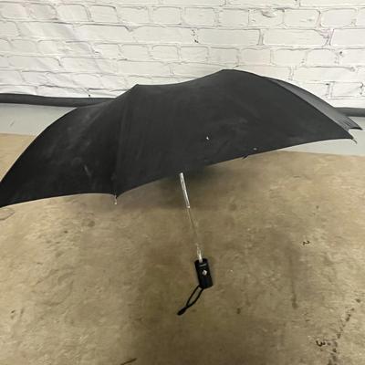 Isotoner Umbrella and Black & White Bag