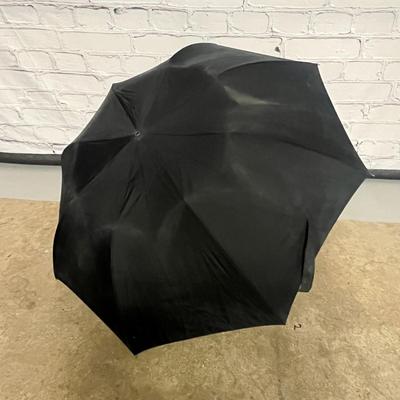 Isotoner Umbrella and Black & White Bag