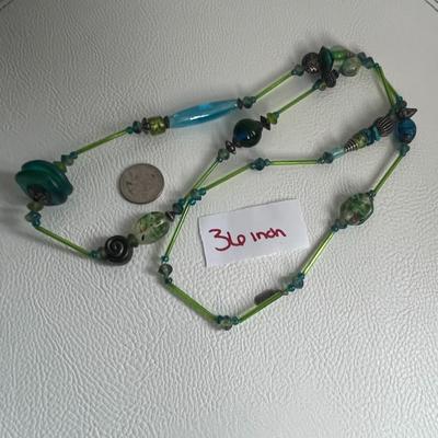 Treska Green & Blue Beaded Necklace with Earrings (2)