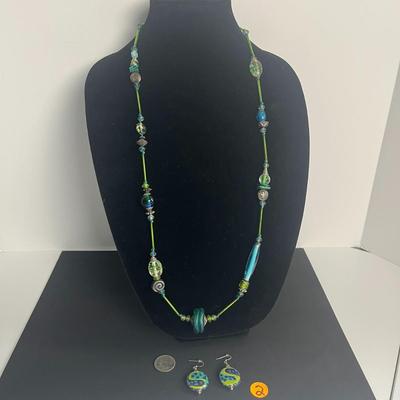 Treska Green & Blue Beaded Necklace with Earrings (2)